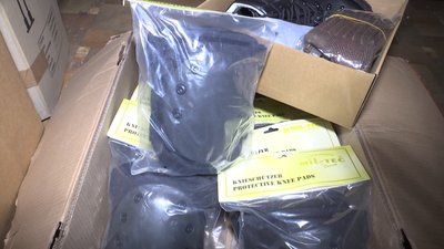 Військову амуніцію, продукти та ліки: вінницьким волонтерам передали гумвантаж з Німеччини Військову амуніцію, продукти та ліки: вінницьким волонтерам передали гумвантаж з Німеччини