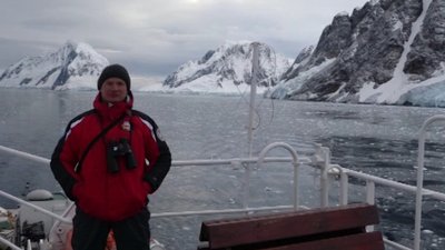 Житомирянин Микола Весельський був учасником 3-х експедицій до Антарктиди Житомирянин Микола Весельський був учасником 3-х експедицій до Антарктиди