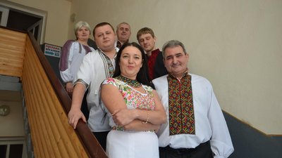 Кореспондент гірської газети схожий на вовка