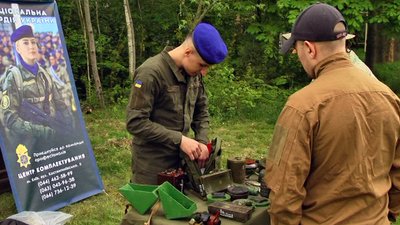 На Вінниччині проходить військово-патріотична гра "Сокіл-Джура" На Вінниччині проходить військово-патріотична гра "Сокіл-Джура"