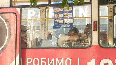 У Дніпрі спростовують слова керівника МОЗ, що зростання інфікування коронавірусом пов'язане з порушенням правил проїзду У Дніпрі спростовують слова керівника МОЗ, що зростання інфікування коронавірусом пов'язане з порушенням правил проїзду