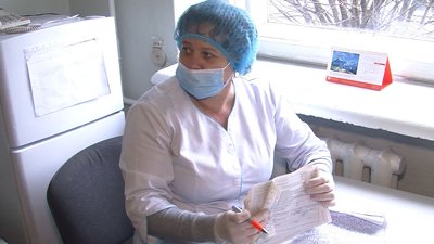 Щеплення проти COVID-19: луцькі лікарі кажуть про зниження темпів вакцинації Щеплення проти COVID-19: луцькі лікарі кажуть про зниження темпів вакцинації