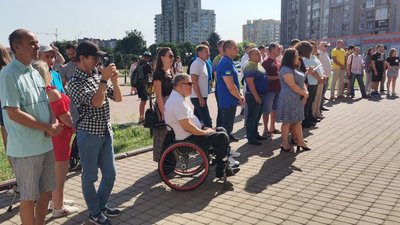 У Луцьку урочисто підняли прапор Національного олімпійського комітету У Луцьку урочисто підняли прапор Національного олімпійського комітету