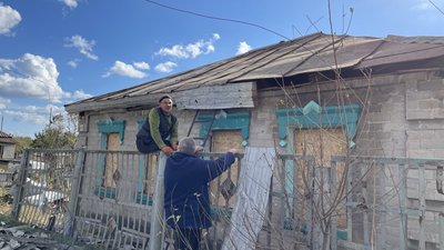 "Живемо, а що робить?": фоторепортаж з деокупованого Куп'янська-Вузлового на Харківщині "Живемо, а що робить?": фоторепортаж з деокупованого Куп'янська-Вузлового на Харківщині