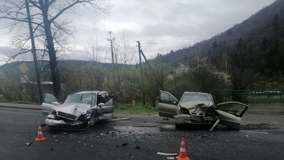 На Львівщині трапилося дві ДТП із травмованими На Львівщині трапилося дві ДТП із травмованими