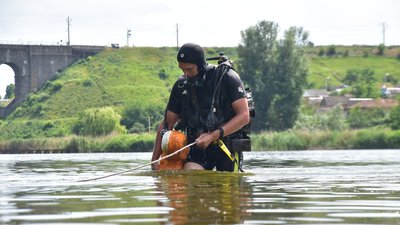 "Панічного страху бути не може". Кропивницький водолаз про роботу під водою