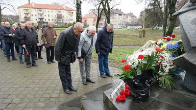 В Ужгороді вшанували пам'ять ліквідаторів аварії на ЧАЕС В Ужгороді вшанували пам'ять ліквідаторів аварії на ЧАЕС