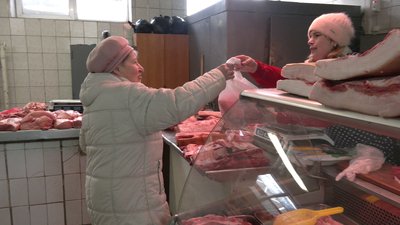 Ціни на м'ясо, фрукти і молочні продукти