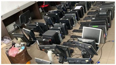 У Запоріжжі викрили діяльність шайхрайського колл-центру зі штатом у 100 людей У Запоріжжі викрили діяльність шайхрайського колл-центру зі штатом у 100 людей