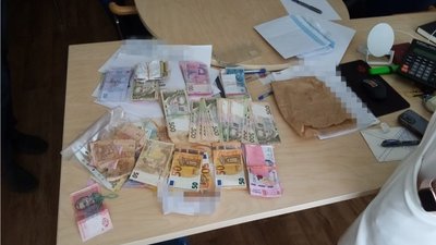 Оформлювали фальшиві кредити. СБУ викрила шахраїв, які обдурили понад 60 тисяч людей