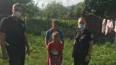 Правоохоронці розшукали дівчину, яка заблукала у лісі на Закарпатті