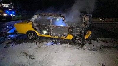 Через російські обстріли на Миколаївщині виникли дві пожежі Через російські обстріли на Миколаївщині виникли дві пожежі