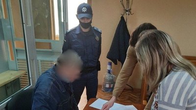 У суді на Прикарпатті вгамовували дебошира