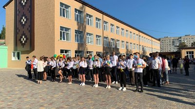За словами голови Донецької облдержадміністрації Павла Кириленка, на ремонт витратили близько 113 мільйонів гривень За словами голови Донецької облдержадміністрації Павла Кириленка, на ремонт витратили близько 113 мільйонів гривень