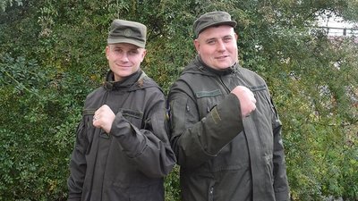 Покинули навчання заради війська: історія братів, які служать у нацгвардії в Луцьку