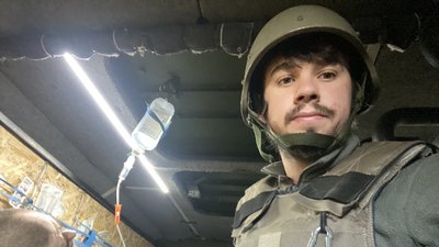 "Під час канікул я поїхав на війну". Історія медика-добровольця з Тернополя "Під час канікул я поїхав на війну". Історія медика-добровольця з Тернополя