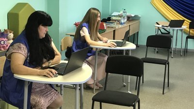 Не потрібно відстоювати черги в банку – в Житомирі заявку на допомогу можна оформити в бібліотеках