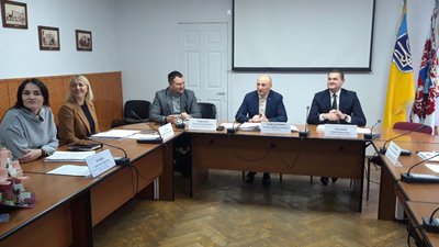 "Різдвяний дарунок": у Черкасах хочуть підвищити вартість проїзду