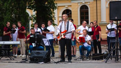 Львів'ян запрошують на благодійний концерт, де збиратимуть гроші для ЗСУ
