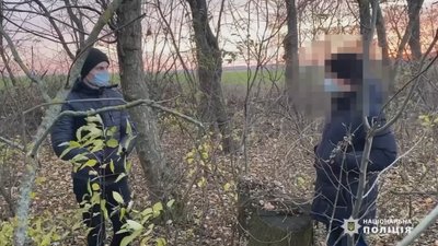 Вбив кривдника сина: черкаські поліцейські затримали чоловіка за підозрою у вбивстві