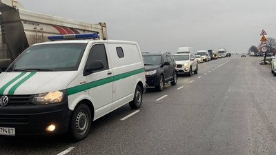 Проти високих тарифів на газ: жителі двох громад на Полтавщині перекрили дорогу Проти високих тарифів на газ: жителі двох громад на Полтавщині перекрили дорогу