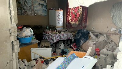 "Я відлетіла, мене завалило". Жительки Слов’янська розказали про удари російськими "Геранями" проти ночі 10 квітня "Я відлетіла, мене завалило". Жительки Слов’янська розказали про удари російськими "Геранями" проти ночі 10 квітня