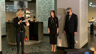 У музеї Голодомору створили аудіогід 33 мовами світу У музеї Голодомору створили аудіогід 33 мовами світу