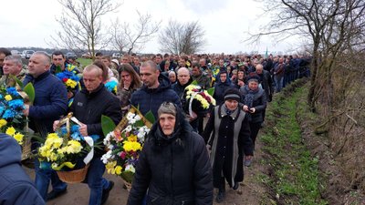 Прощання із захисником України Степаном Геником Прощання із захисником України Степаном Геником
