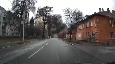 ФАБ-500 з неба: бомбардування вулиці Чорновола у Чернігові. РЕПОРТАЖ ФАБ-500 з неба: бомбардування вулиці Чорновола у Чернігові. РЕПОРТАЖ