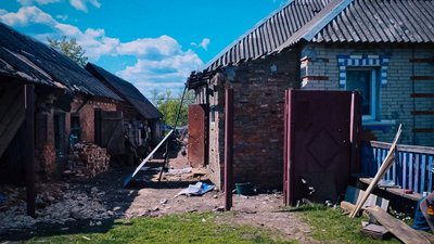 Поліція показала фото наслідків російських обстрілів Сумщини Поліція показала фото наслідків російських обстрілів Сумщини