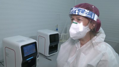 Коронавірус не відступає. У Миколаївській лікарні №5 зайняті всі ліжка інфекційного відділення Коронавірус не відступає. У Миколаївській лікарні №5 зайняті всі ліжка інфекційного відділення