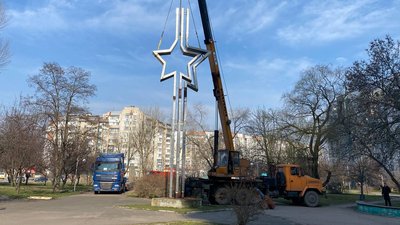 У Черкасах демонтували радянську зірку