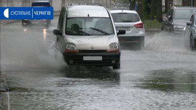 Третина місячної норми опадів у Чернігові випала менш ніж за добу