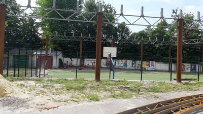 У Тернополі школярі продавали саморобне мило. Гроші з аукціону підуть на спортмайданчик У Тернополі школярі продавали саморобне мило. Гроші з аукціону підуть на спортмайданчик