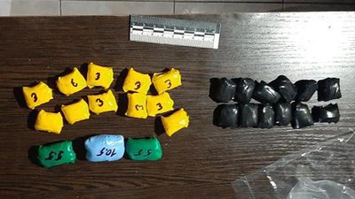 У Черкасах через збут наркотиків затримали 20-річну дівчину У Черкасах через збут наркотиків затримали 20-річну дівчину