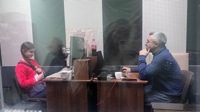 Надійка Лях та Ярослав Нудик у студії звукозапису, 22 січня 2024. Надійка Лях та Ярослав Нудик у студії звукозапису, 22 січня 2024.
