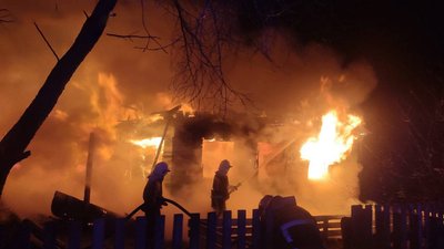 смерть, пожежа, загибель у вогні, горів дім, рятувалники, ДСНС