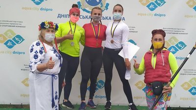 Сім медалей привезли дві веслувальниці Житомирщини з Чемпіонату України Сім медалей привезли дві веслувальниці Житомирщини з Чемпіонату України