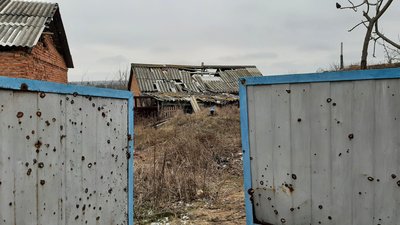 Не лишилося жодного вцілілого будинку: до села на Харківщині повернулася чверть жителів Не лишилося жодного вцілілого будинку: до села на Харківщині повернулася чверть жителів