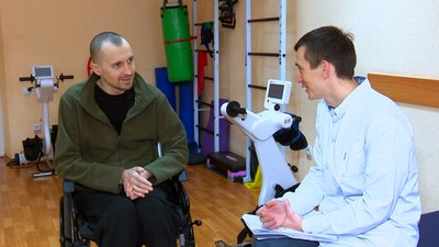 "Знімається психічна напруга": у Вінниці кінологиня проводить каністерапію для захисників "Знімається психічна напруга": у Вінниці кінологиня проводить каністерапію для захисників