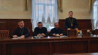 Пресконференція, будівництво церкви на озері у Франківську