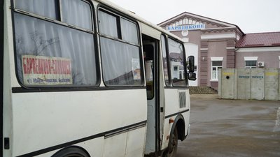 У Лозовій та Барвінковому на Харківщині пасажирів "Укрзалізниці" пересаджують на автобуси: у чому причина