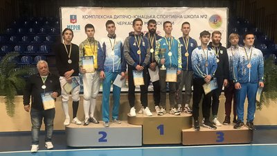 2 золоті та 1 срібна медаль. Одеські спортсмени взяли участь у змаганнях з фехтування