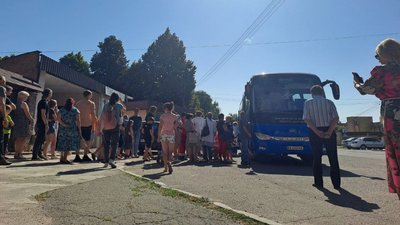 Вакцинація в автобусі. У Смолінській громаді на Кіровоградщини щепили півтисячі людей Вакцинація в автобусі. У Смолінській громаді на Кіровоградщини щепили півтисячі людей