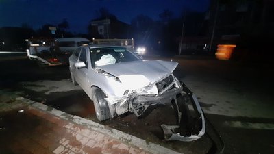 У Запоріжжі сталася ДТП: зіткнулися три транспортних засоби