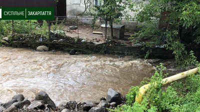 31 дворогосподарство підтопило в селі Сусково Свалявського району