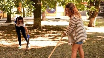 У Кропивницькому в рамках екологічної акції прибрали Центральний сквер