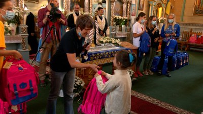 Благодійний фонд "Карітас Івано-Франківськ УГКЦ" провів щорічну акцію "Перший портфелик" Благодійний фонд "Карітас Івано-Франківськ УГКЦ" провів щорічну акцію "Перший портфелик"