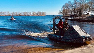 Морпіхи отримали від черкаських волонтерів човни