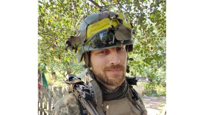 Загинув, допомагаючи іншим. Яким був боєць з Дніпропетровщини Олександр Ніжніковський – спогади посестри і волонтерки Загинув, допомагаючи іншим. Яким був боєць з Дніпропетровщини Олександр Ніжніковський – спогади посестри і волонтерки